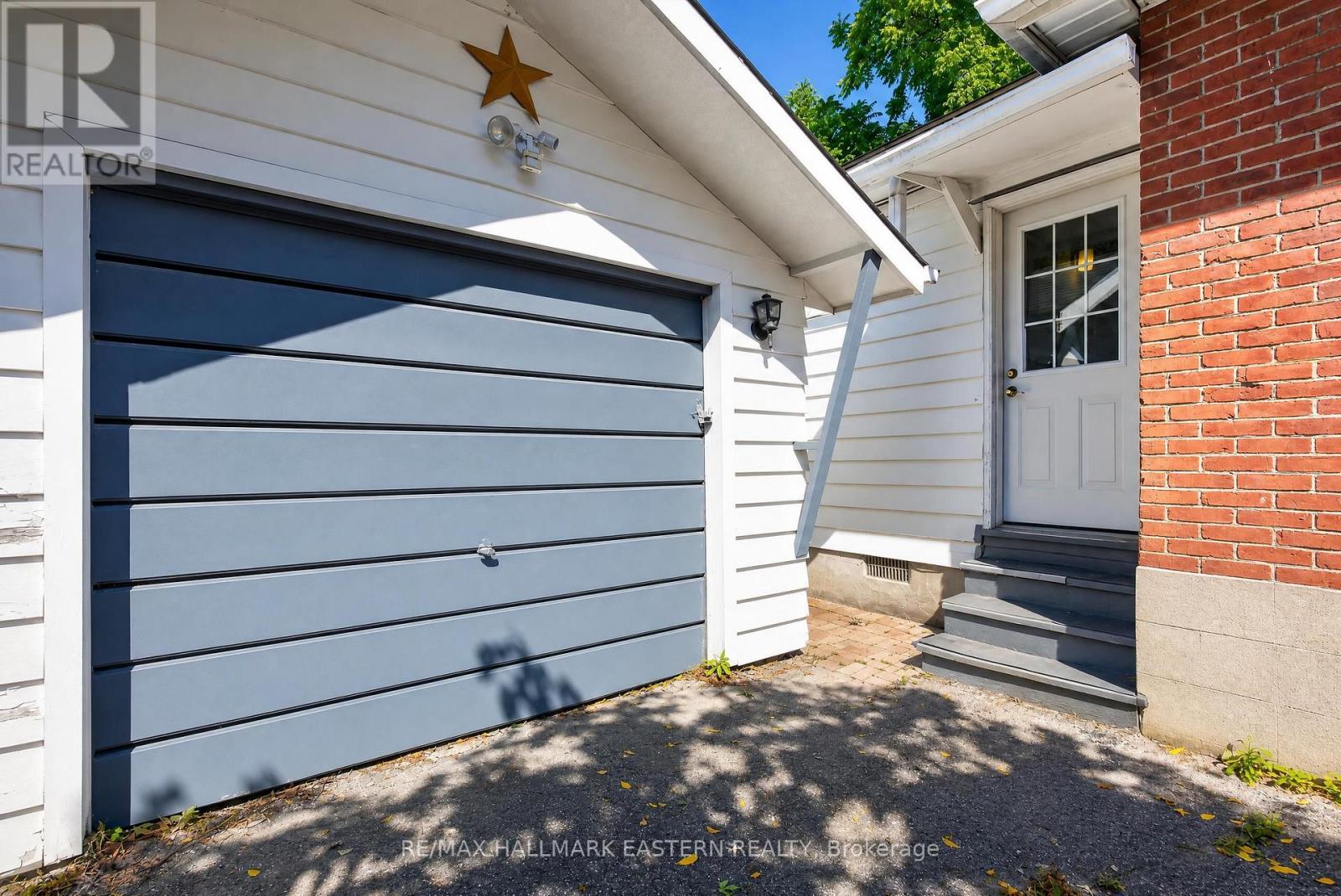 164 Prince Street, Peterborough (Town Ward 3), Ontario  K9J 2A4 - Photo 9 - X13818854