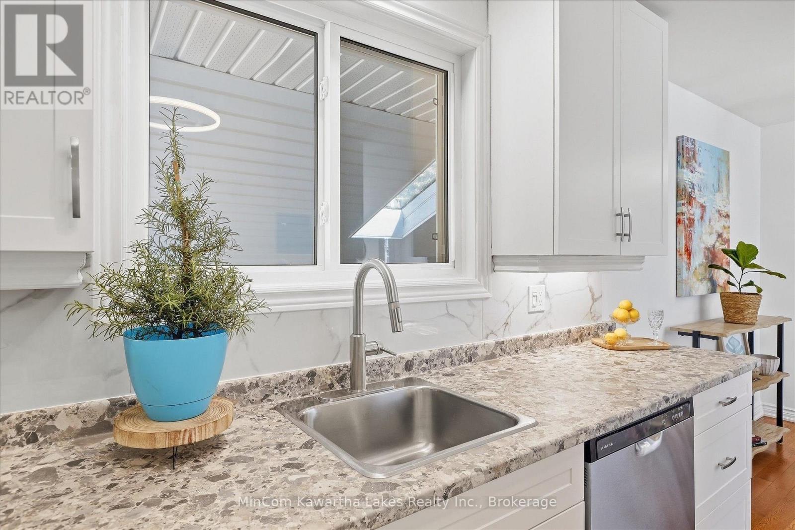 398 Applegrove Avenue, Peterborough (Northcrest Ward 5), Ontario  K9H 5L7 - Photo 16 - X13819136