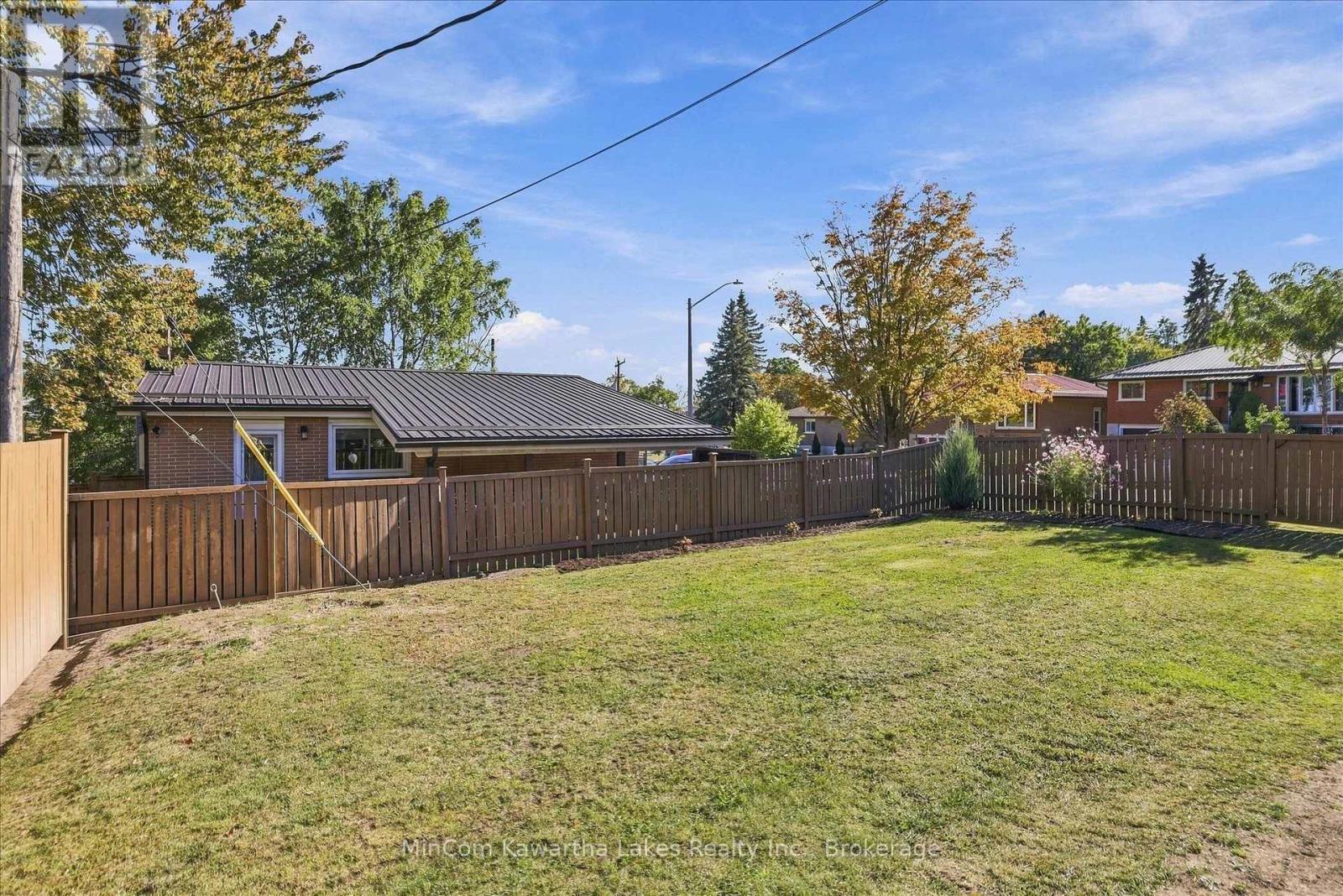 398 Applegrove Avenue, Peterborough (Northcrest Ward 5), Ontario  K9H 5L7 - Photo 40 - X13819136