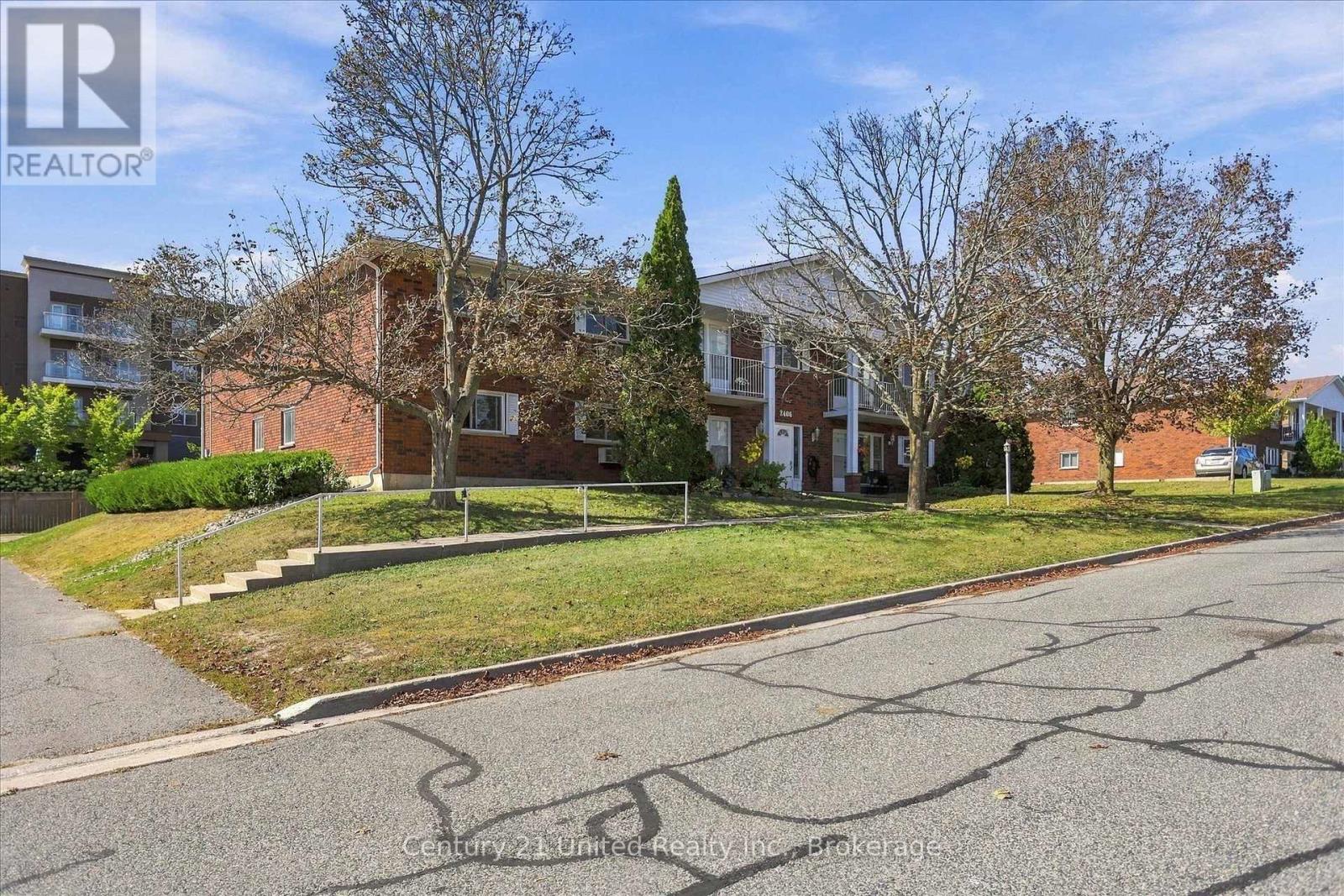 202 - 2406 Mountland Drive, Peterborough (Monaghan Ward 2), Ontario  K9K 2E1 - Photo 3 - X13819270