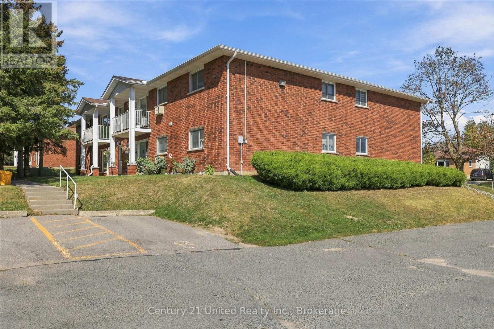202 - 2406 Mountland Drive, Peterborough (Monaghan Ward 2), Ontario  K9K 2E1 - Photo 39 - X13819270