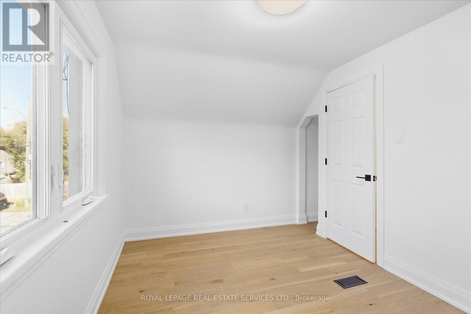 193 Rutherford Avenue, Peterborough (Town Ward 3), Ontario  K9J 5C9 - Photo 28 - X13819300