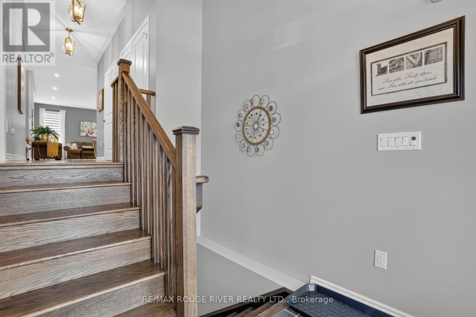 8 Timber Drive, Cavan Monaghan (Millbrook Village), Ontario  L0A 1G0 - Photo 3 - X13819436