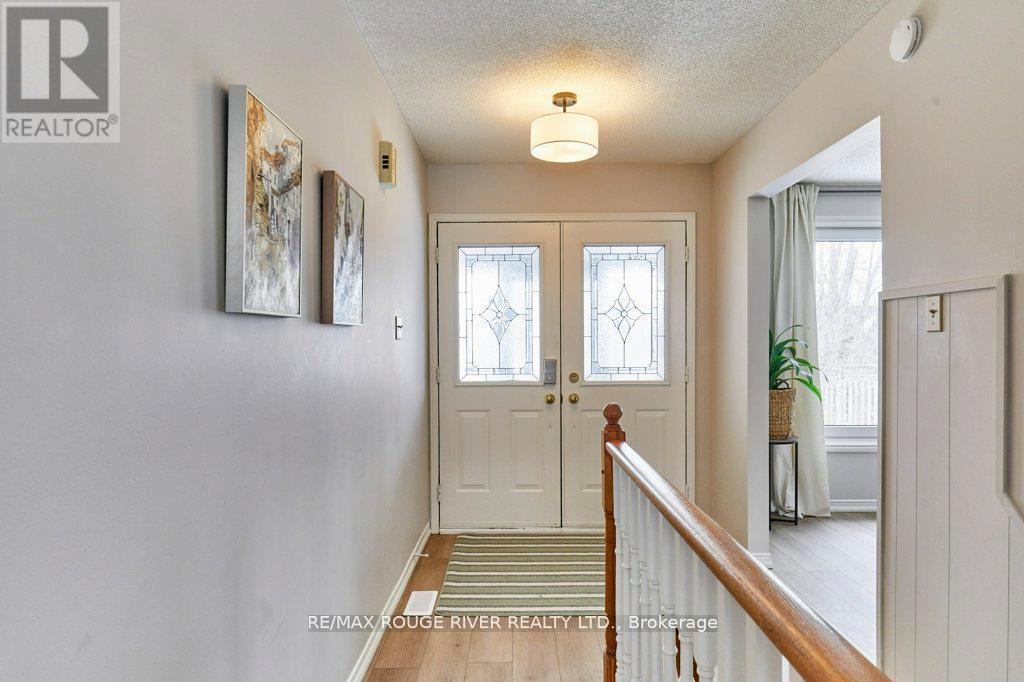 34 Cedar Court, Kawartha Lakes (Lindsay), Ontario  K9V 6A9 - Photo 4 - X13819838