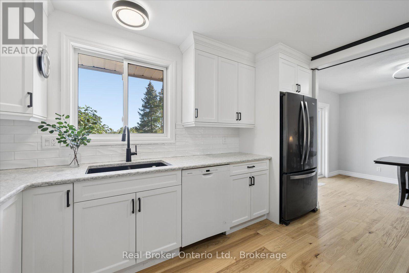 210 Patricia Crescent, Selwyn, Ontario  K9J 6X3 - Photo 17 - X13820364
