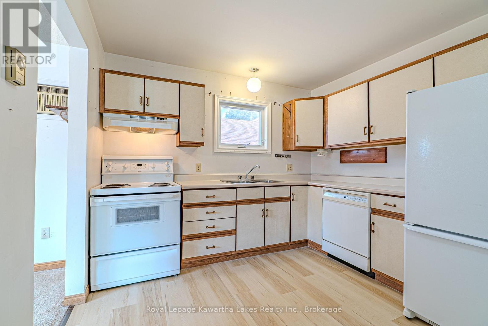 182 Colborne Street W, Kawartha Lakes (Lindsay), Ontario  K9V 6A1 - Photo 13 - X13822416
