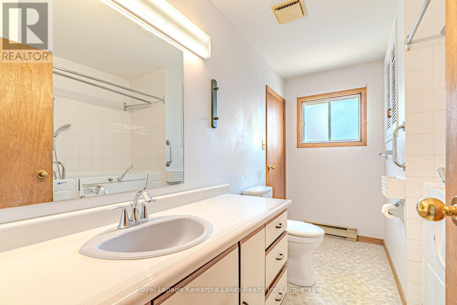 182 Colborne Street W, Kawartha Lakes (Lindsay), Ontario  K9V 6A1 - Photo 19 - X13822416