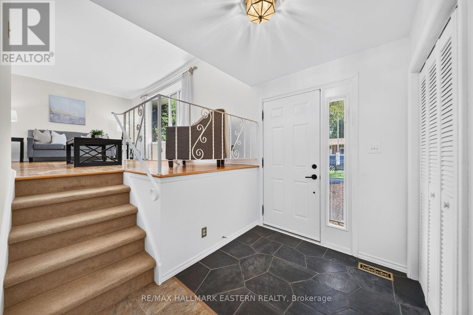 1337 Franklin Drive W, Peterborough (Northcrest Ward 5), Ontario  K9H 6Z5 - Photo 4 - X13822668