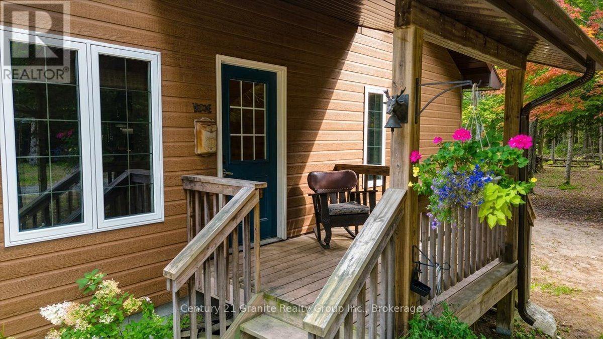 649 Madawaska Road, Hastings Highlands (Wicklow Ward), Ontario  K0L 2S0 - Photo 4 - X13822812