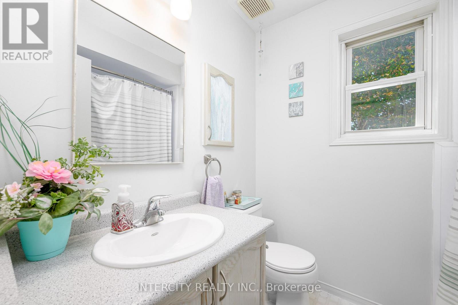48 Champlain Boulevard, Kawartha Lakes (Lindsay), Ontario  K9V 0J1 - Photo 36 - X13823722