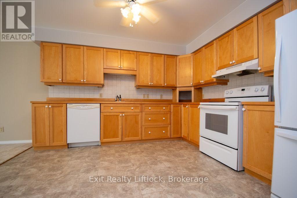 202 C - 1099 Clonsilla Avenue, Peterborough (Otonabee Ward 1), Ontario  K9J 8L8 - Photo 10 - X13823988