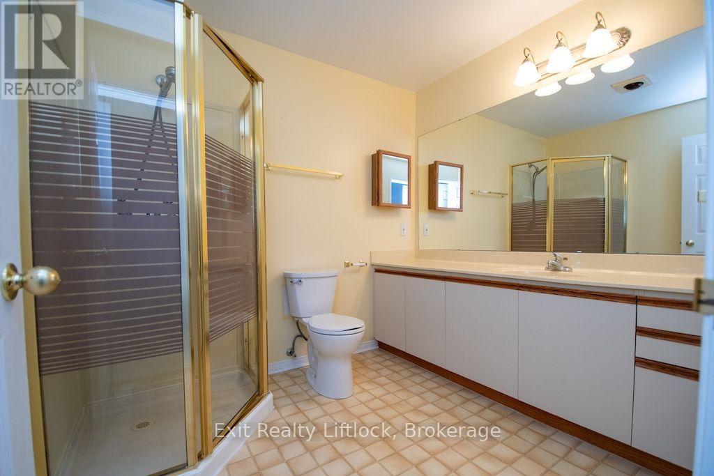 202 C - 1099 Clonsilla Avenue, Peterborough (Otonabee Ward 1), Ontario  K9J 8L8 - Photo 14 - X13823988