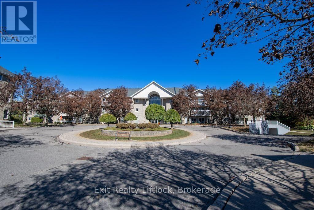 202 C - 1099 Clonsilla Avenue, Peterborough (Otonabee Ward 1), Ontario  K9J 8L8 - Photo 2 - X13823988