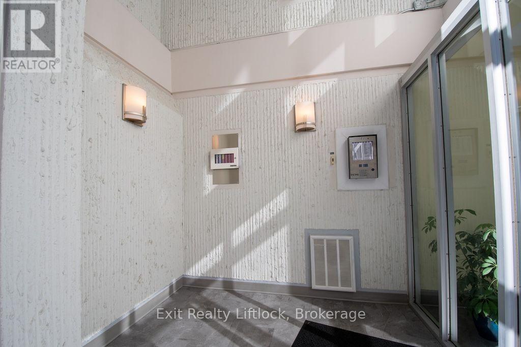 202 C - 1099 Clonsilla Avenue, Peterborough (Otonabee Ward 1), Ontario  K9J 8L8 - Photo 26 - X13823988