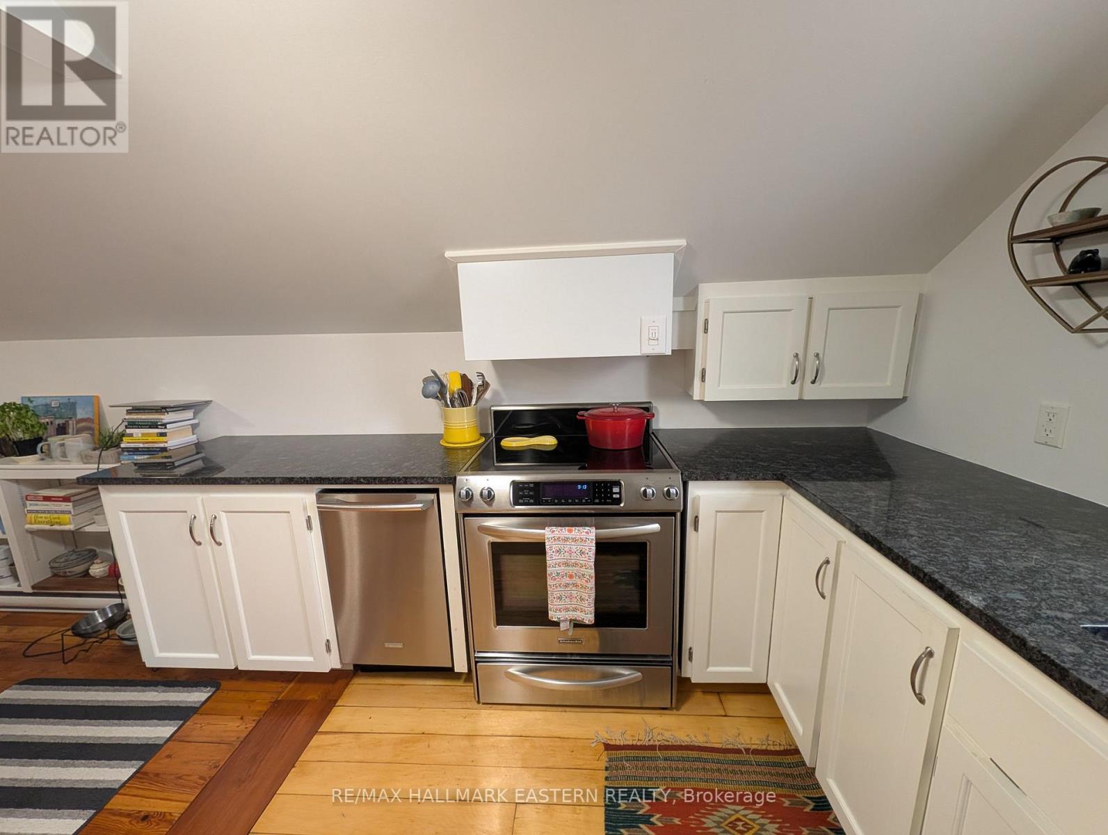 46 Queen Street, Selwyn, Ontario  K0L 2H0 - Photo 10 - X13825270