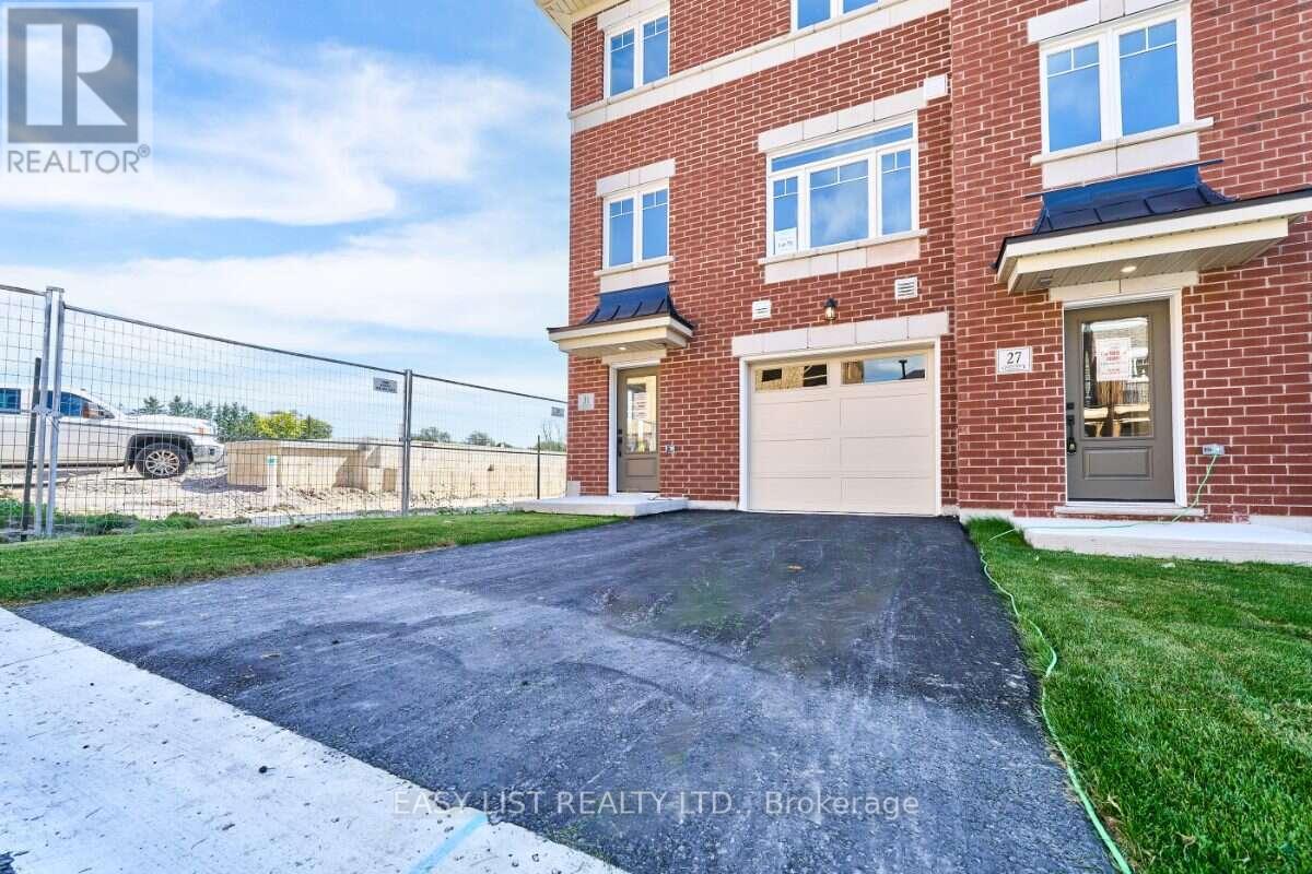 31 Nady Lane, Clarington (Newcastle), Ontario  L1B 0X4 - Photo 4 - E13826198