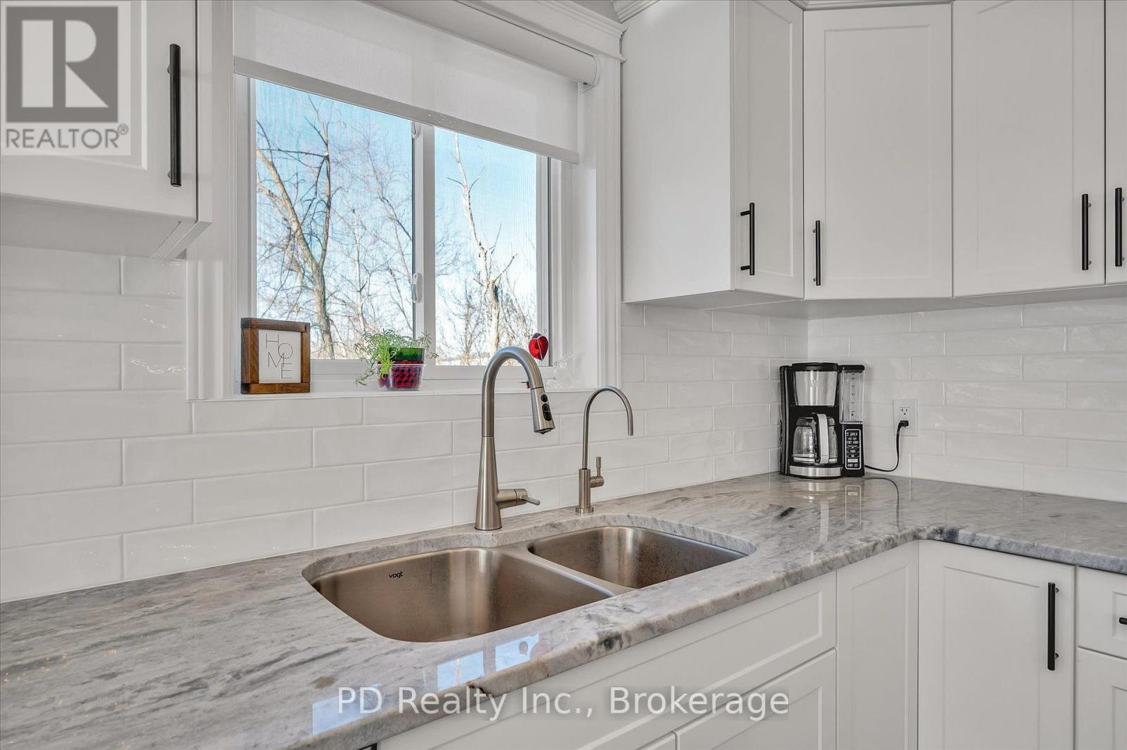 2 Queen Street N, Kawartha Lakes (Omemee), Ontario  K0L 2W0 - Photo 14 - X13826838