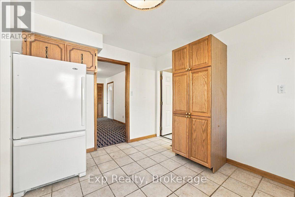 863 Wedgewood Court, Peterborough (Monaghan Ward 2), Ontario  K9J 7T8 - Photo 13 - X13827908