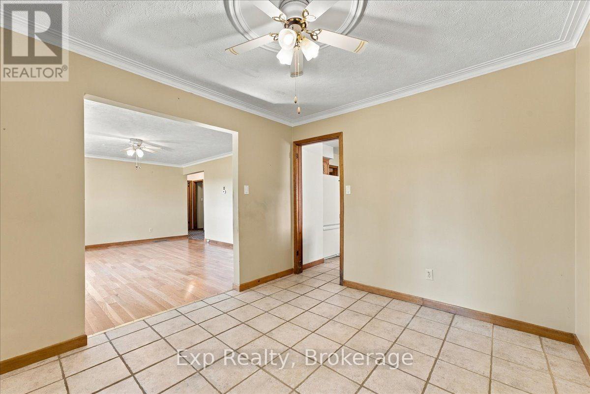 863 Wedgewood Court, Peterborough (Monaghan Ward 2), Ontario  K9J 7T8 - Photo 16 - X13827908