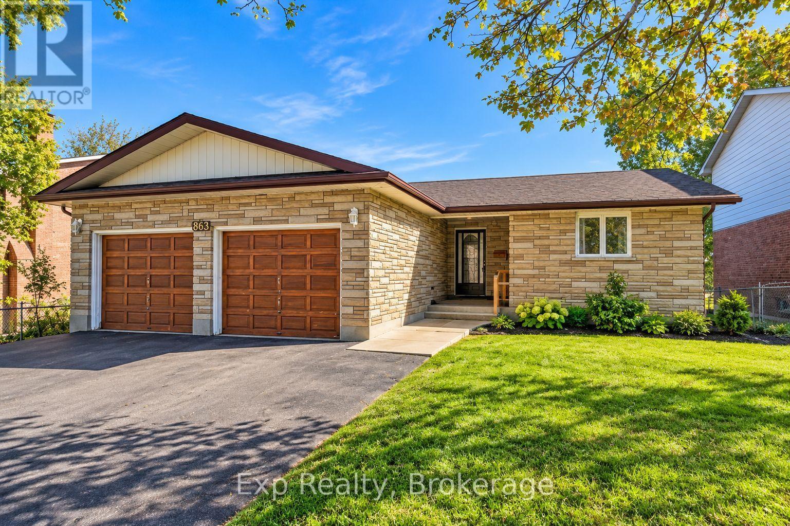 863 Wedgewood Court, Peterborough (Monaghan Ward 2), Ontario  K9J 7T8 - Photo 2 - X13827908