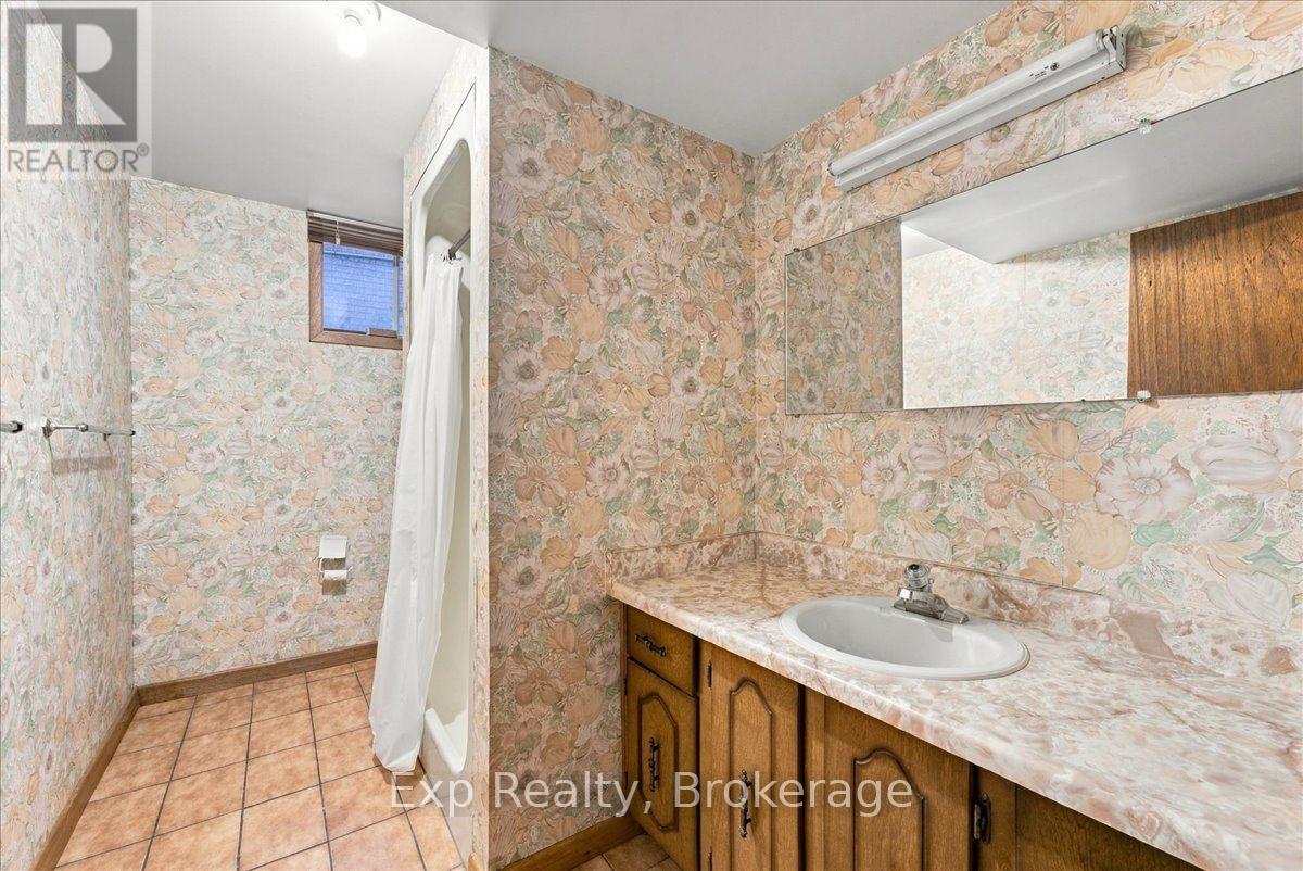 863 Wedgewood Court, Peterborough (Monaghan Ward 2), Ontario  K9J 7T8 - Photo 30 - X13827908