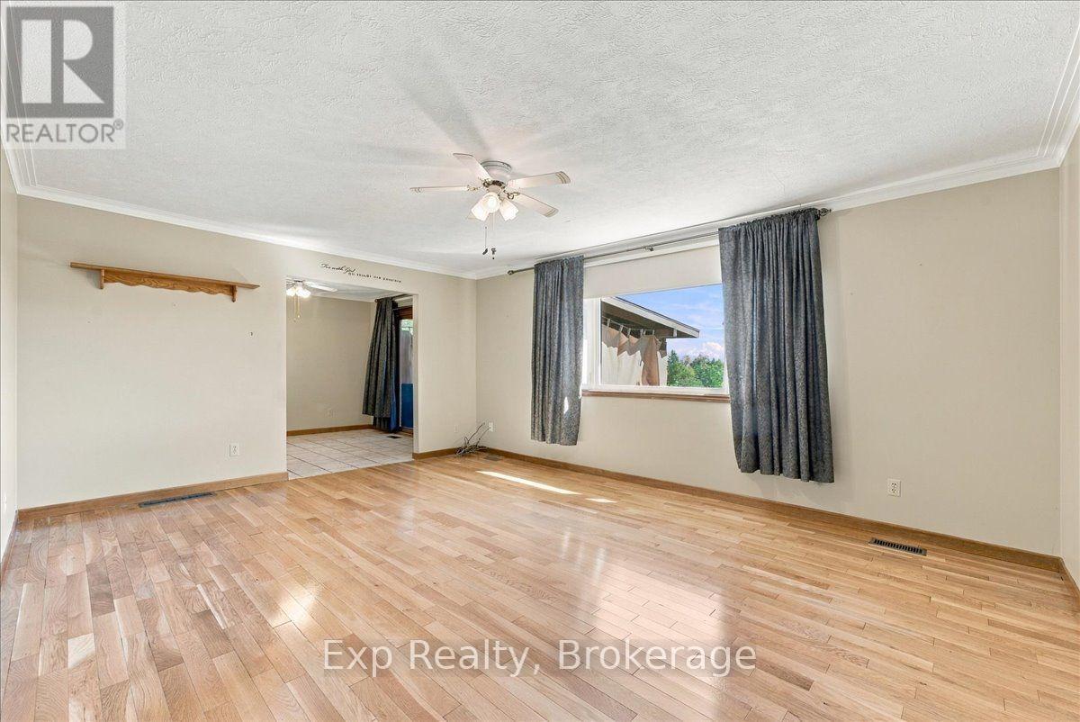 863 Wedgewood Court, Peterborough (Monaghan Ward 2), Ontario  K9J 7T8 - Photo 6 - X13827908