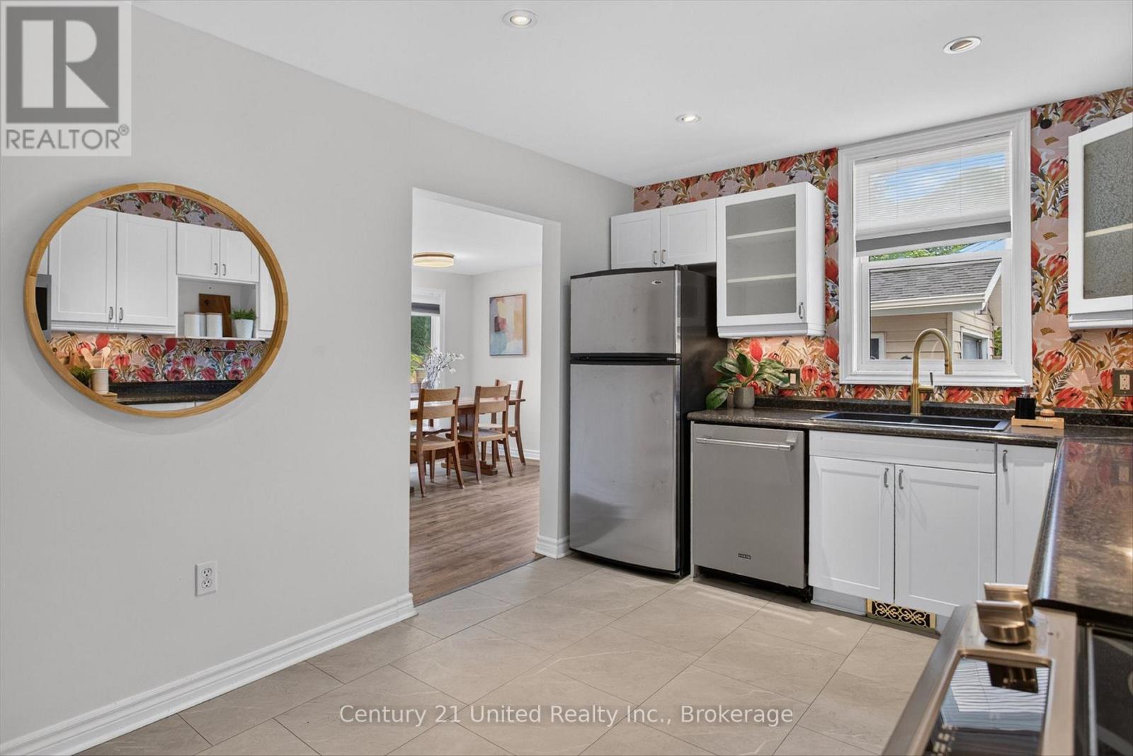 4 Bertie Street, Kawartha Lakes (Lindsay), Ontario  K9V 1J1 - Photo 12 - X13828450