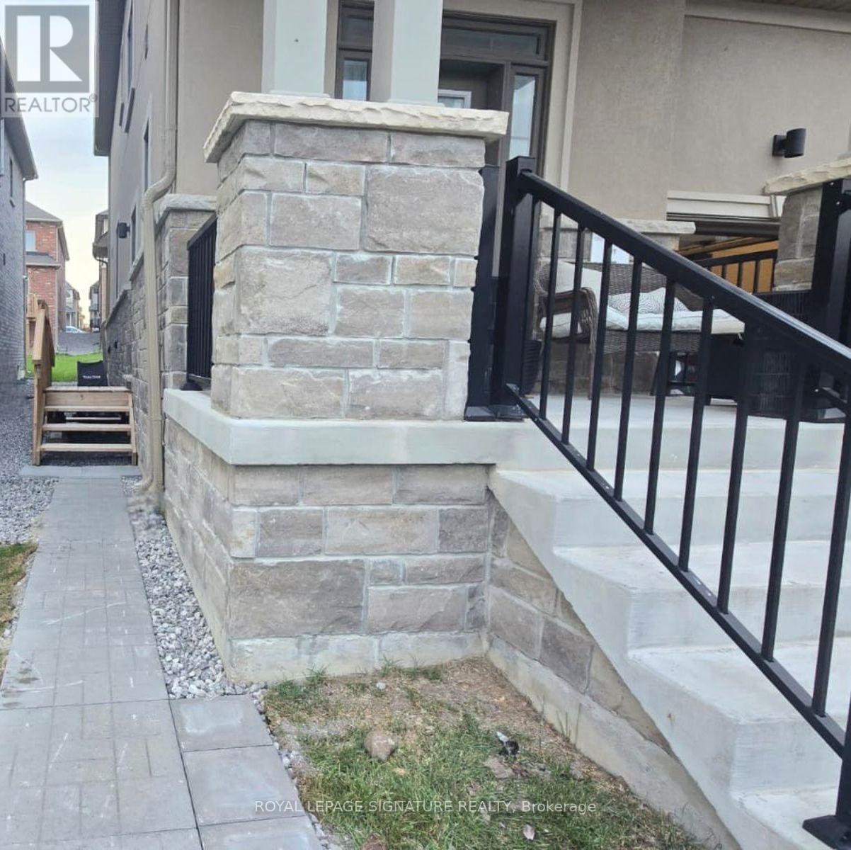 Bsmt - 214 Flood Avenue, Clarington (Newcastle), Ontario  L1B 0W6 - Photo 2 - E13829820