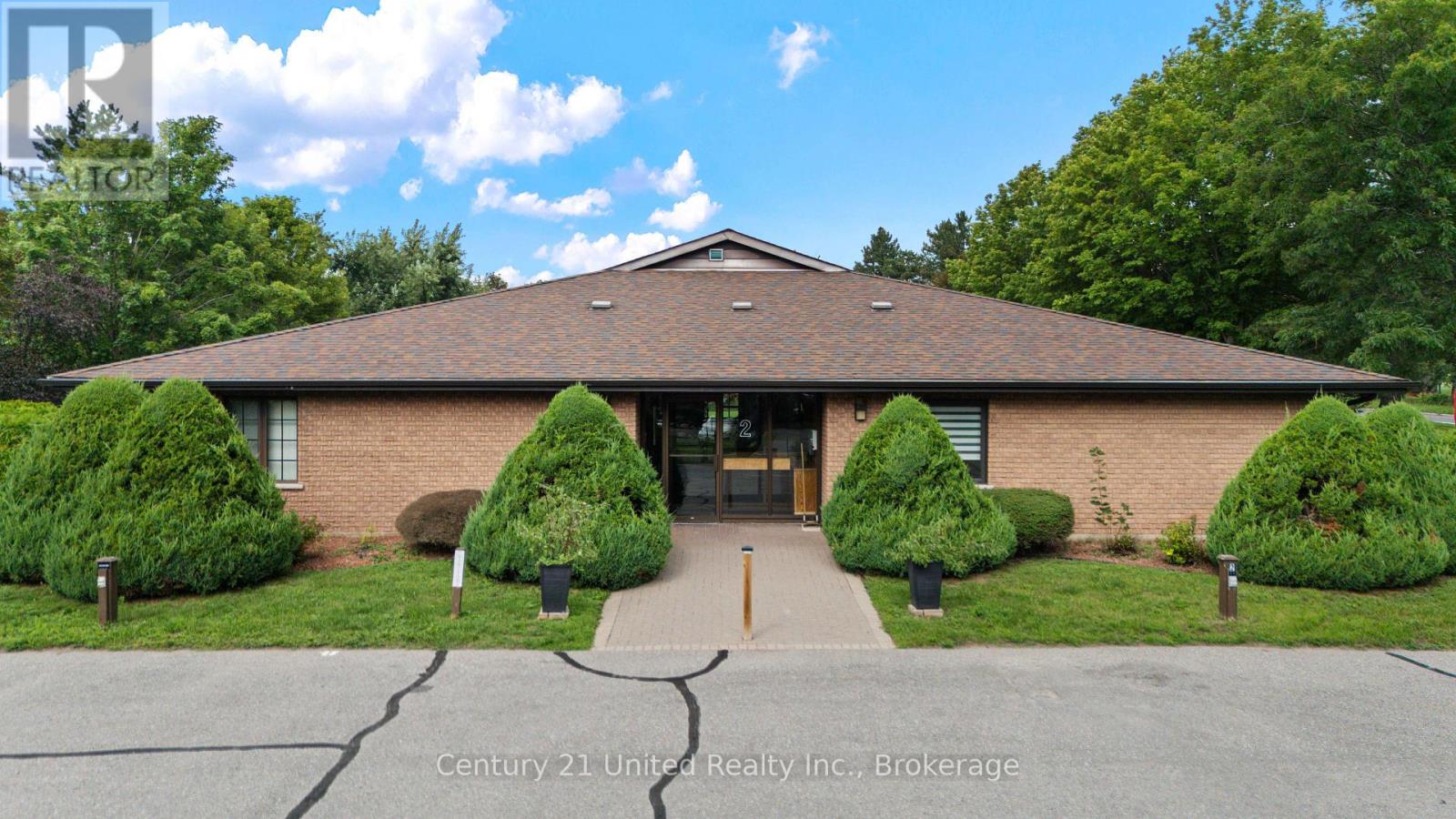 4 - 2 PADDOCK WOOD, peterborough (ashburnham ward 4), Ontario