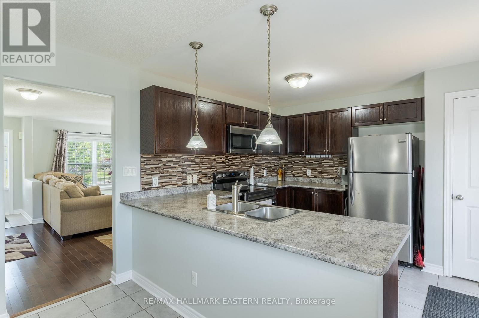 247 Bowen Drive, Peterborough (Northcrest Ward 5), Ontario  K9H 0B8 - Photo 15 - X13831724