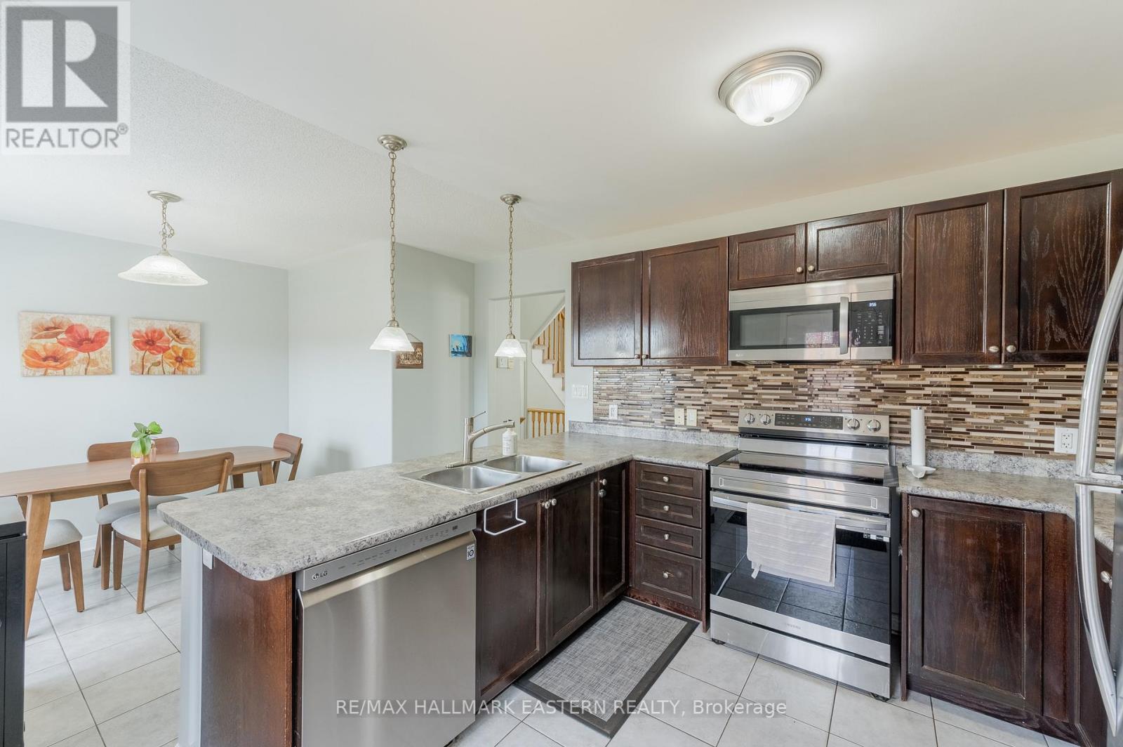 247 Bowen Drive, Peterborough (Northcrest Ward 5), Ontario  K9H 0B8 - Photo 17 - X13831724