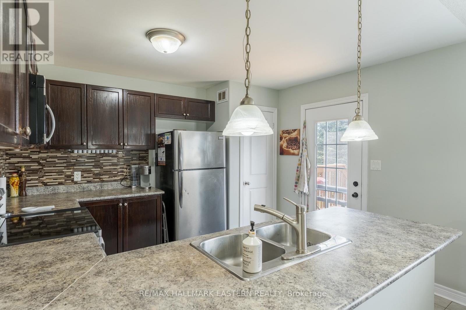 247 Bowen Drive, Peterborough (Northcrest Ward 5), Ontario  K9H 0B8 - Photo 18 - X13831724