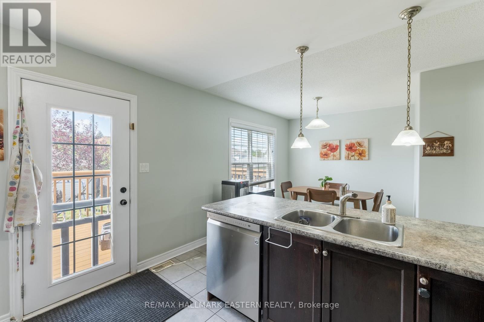 247 Bowen Drive, Peterborough (Northcrest Ward 5), Ontario  K9H 0B8 - Photo 21 - X13831724
