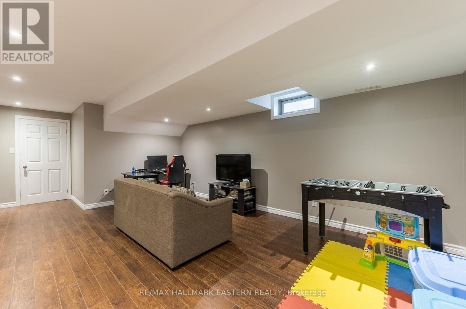 247 Bowen Drive, Peterborough (Northcrest Ward 5), Ontario  K9H 0B8 - Photo 37 - X13831724