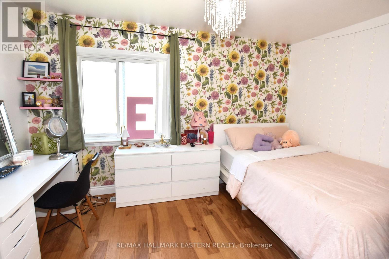 726 Fairbairn Street, Peterborough (Northcrest Ward 5), Ontario  K9H 6B6 - Photo 13 - X13833764