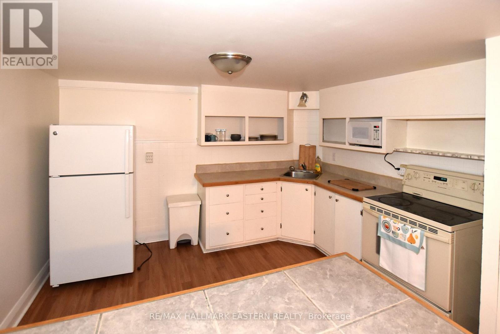 726 Fairbairn Street, Peterborough (Northcrest Ward 5), Ontario  K9H 6B6 - Photo 20 - X13833764