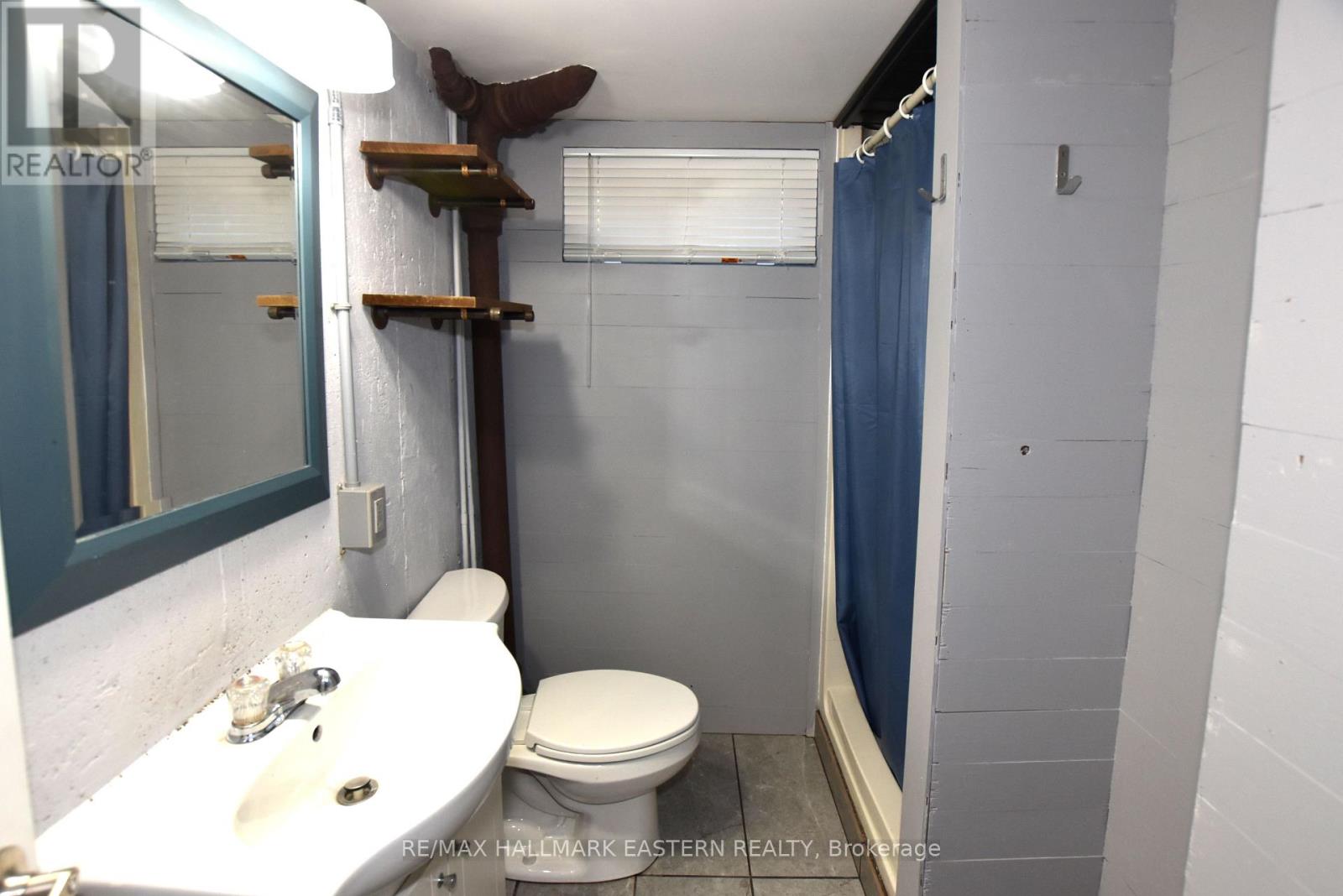 726 Fairbairn Street, Peterborough (Northcrest Ward 5), Ontario  K9H 6B6 - Photo 23 - X13833764