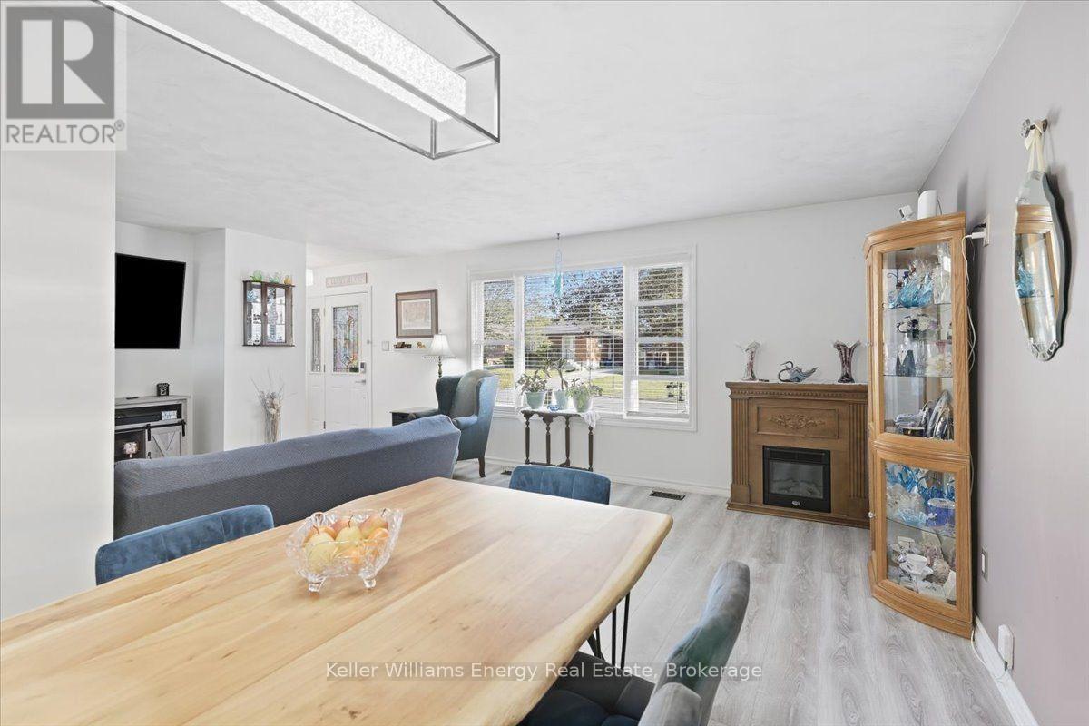 30 Dominion Drive, Kawartha Lakes (Lindsay), Ontario  K9V 1H7 - Photo 8 - X13834472