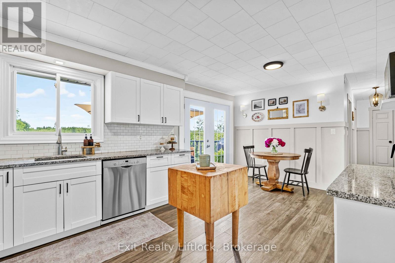 2917 Highway 28, Douro-Dummer, Ontario  K0L 2H0 - Photo 7 - X13835812