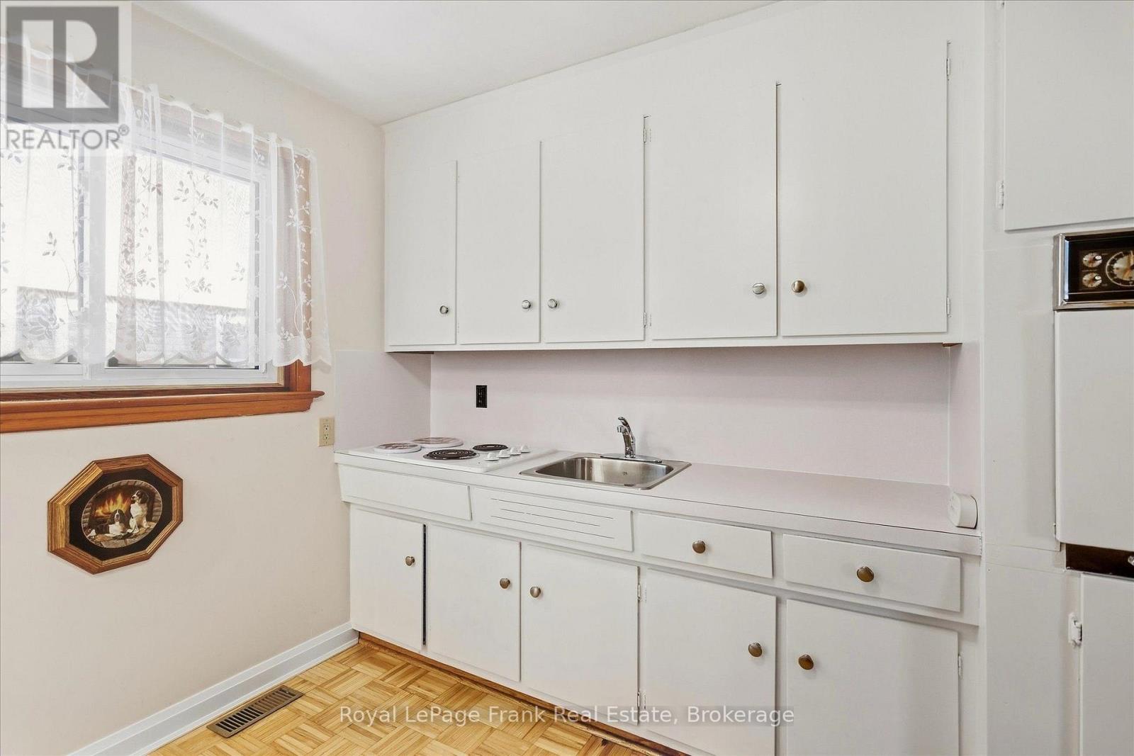230 Euclid Avenue, Peterborough (Ashburnham Ward 4), Ontario  K9H 1M4 - Photo 9 - X13835916