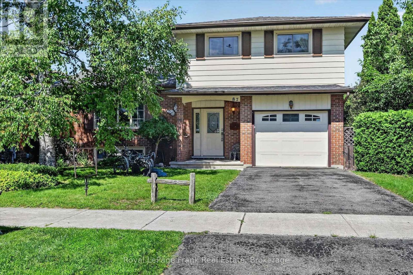 87 OAKWOOD CRESCENT, peterborough (monaghan ward 2), Ontario