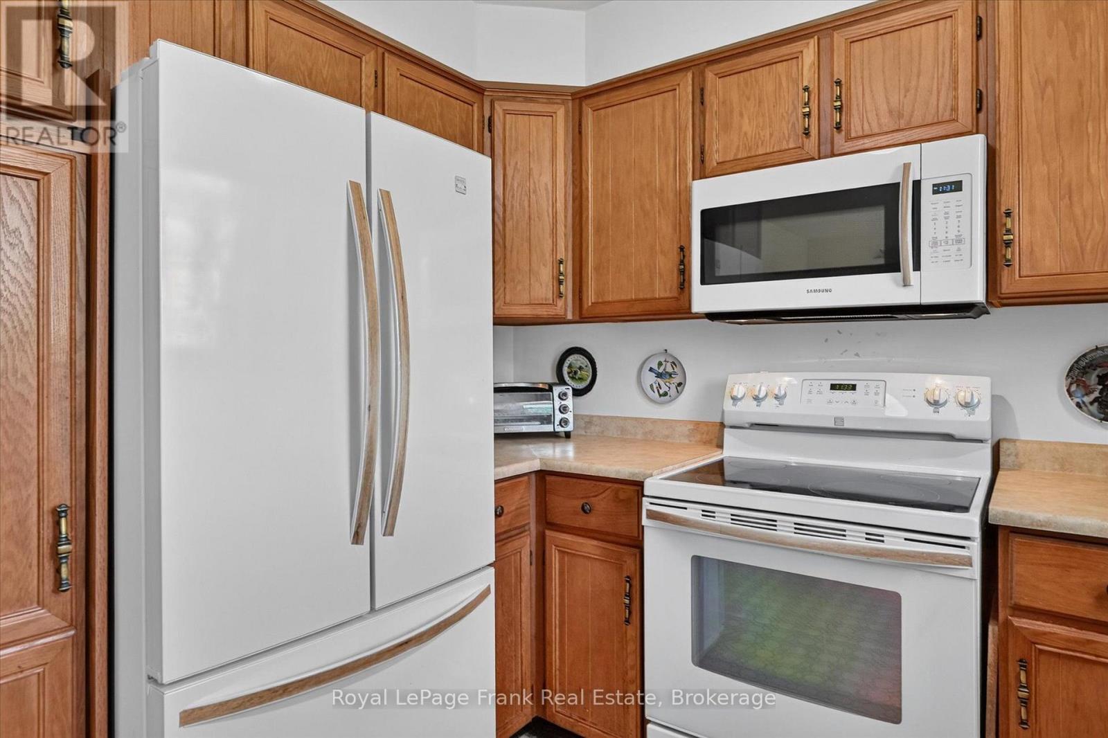 87 Oakwood Crescent, Peterborough (Monaghan Ward 2), Ontario  K9J 1N2 - Photo 15 - X13836360