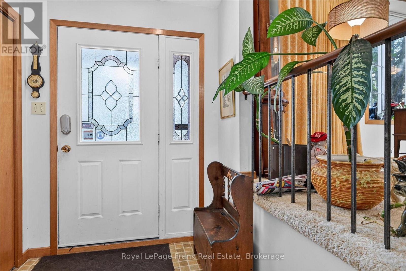 87 Oakwood Crescent, Peterborough (Monaghan Ward 2), Ontario  K9J 1N2 - Photo 3 - X13836360