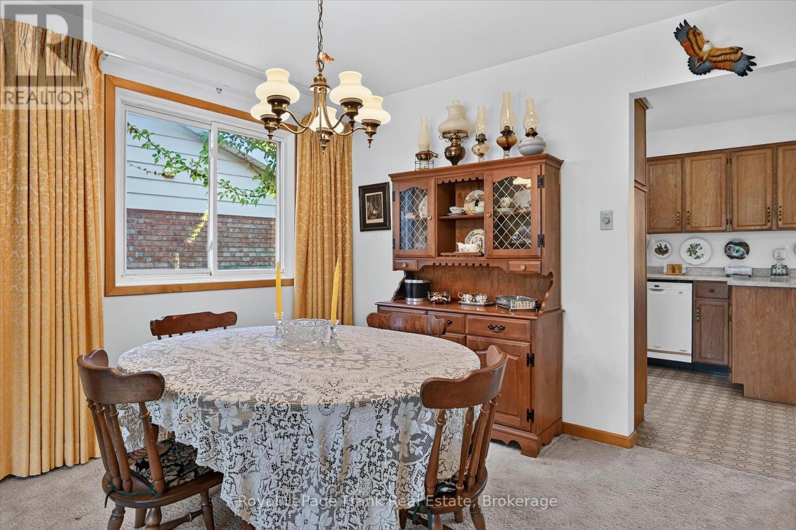 87 Oakwood Crescent, Peterborough (Monaghan Ward 2), Ontario  K9J 1N2 - Photo 9 - X13836360