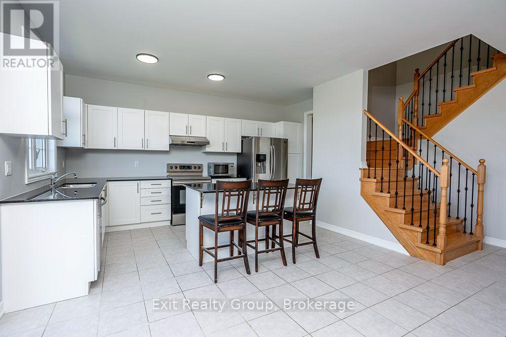 15 Summer Breeze Drive, Quinte West (Murray Ward), Ontario  K0L 1L0 - Photo 10 - X13837184