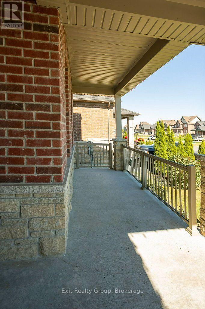 15 Summer Breeze Drive, Quinte West (Murray Ward), Ontario  K0L 1L0 - Photo 4 - X13837184