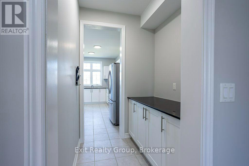 15 Summer Breeze Drive, Quinte West (Murray Ward), Ontario  K0L 1L0 - Photo 8 - X13837184