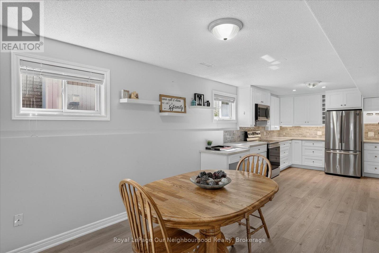 1072 Silverdale Road, Peterborough (Otonabee Ward 1), Ontario  K9J 7W6 - Photo 21 - X13838326