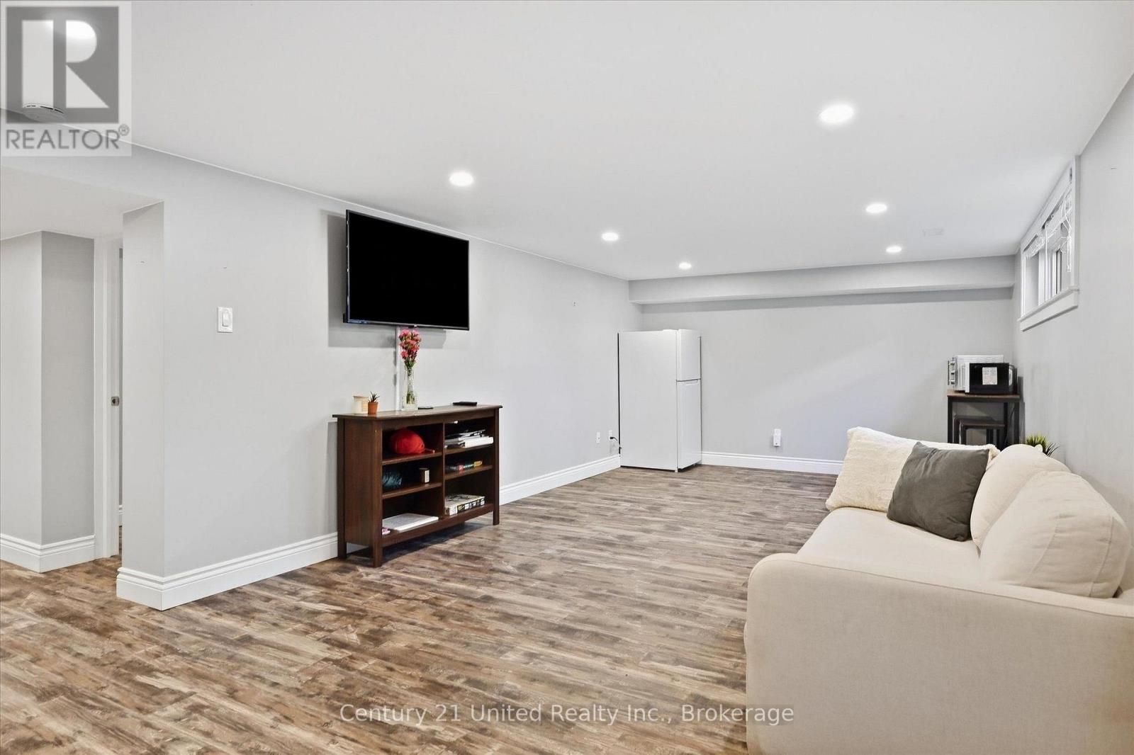 854 Kawartha Drive, Peterborough (Monaghan Ward 2), Ontario  K9J 6L3 - Photo 21 - X13838680