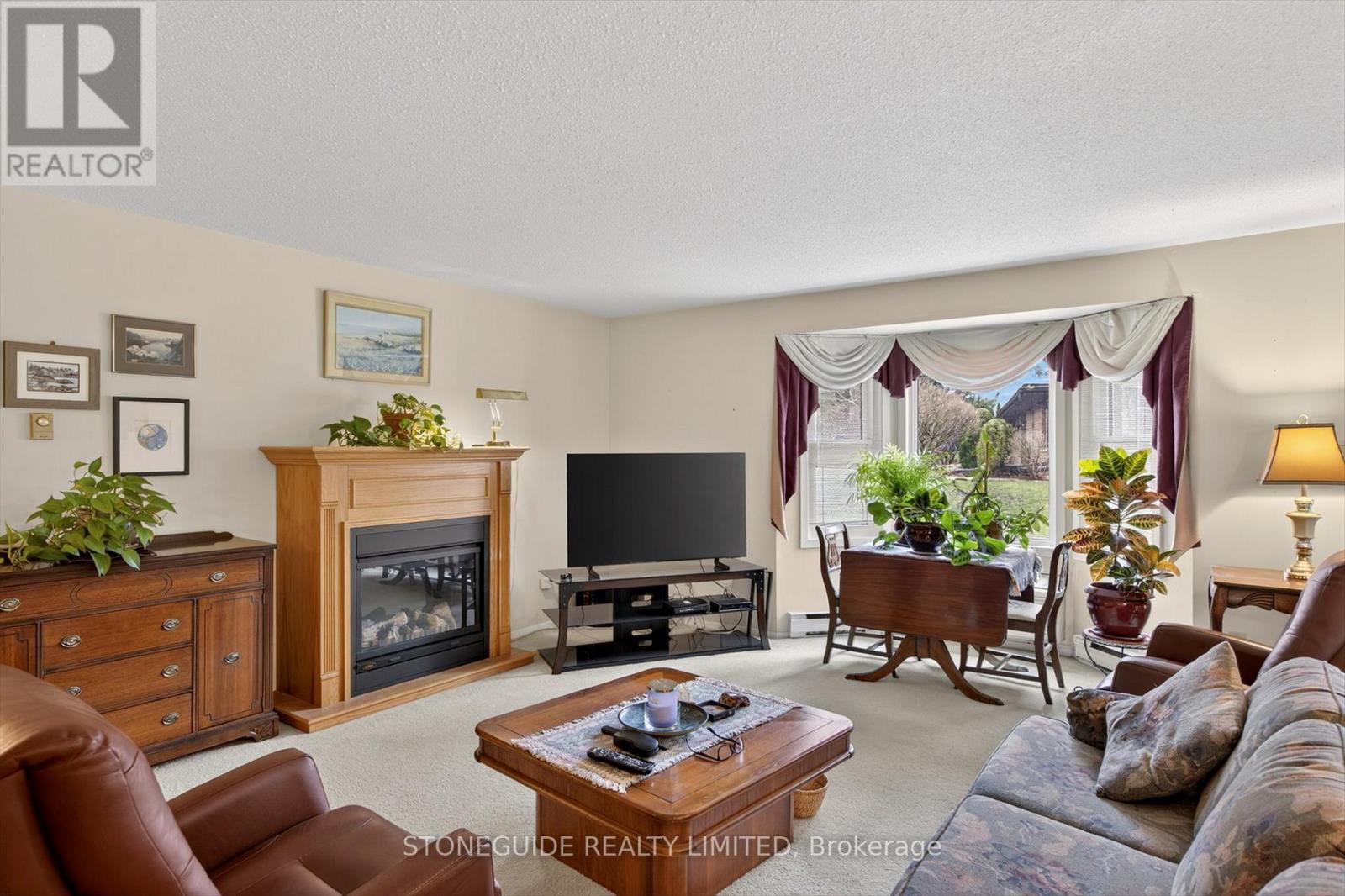 10 - 21 Paddock Wood, Peterborough (Ashburnham Ward 4), Ontario  K9H 7H2 - Photo 8 - X13839176